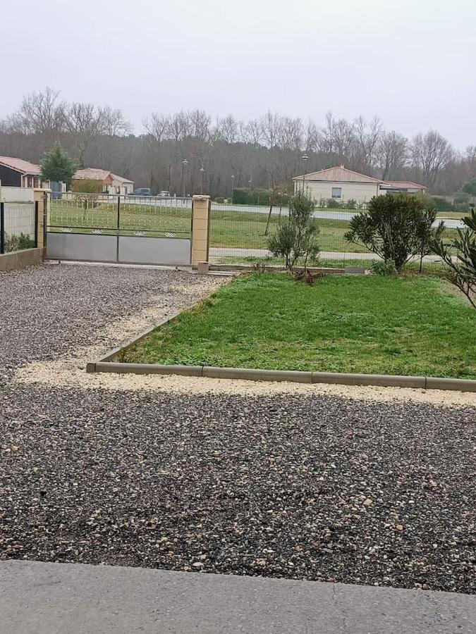 Maison Du Bonheur Lesparre-Médoc Extérieur photo